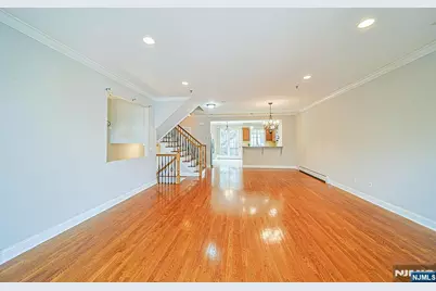 2462 3rd Street, Fort Lee, NJ 07024 - Photo 9