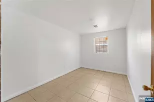178 South St, Jersey City, NJ 07307 - Photo 25