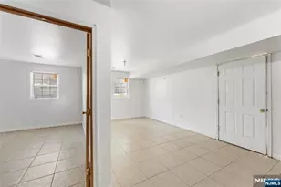 178 South St, Jersey City, NJ 07307 - Photo 27