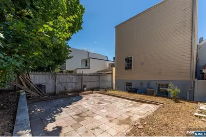 178 South Street, Jersey City, NJ 07307 - Photo 33
