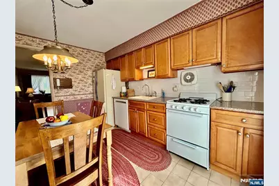729 7th Street, Carlstadt, NJ 07072 - Photo 9