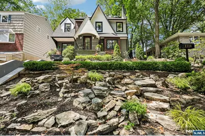 1310 Princeton Road, Teaneck Township, NJ 07666 - Photo 3