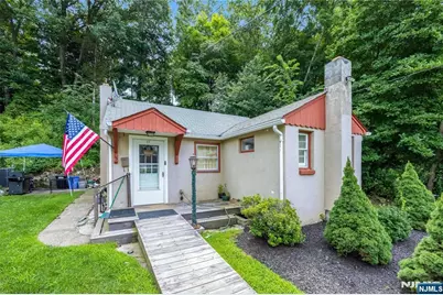 13 15 East Street, Wanaque, NJ 07465 - Photo 31