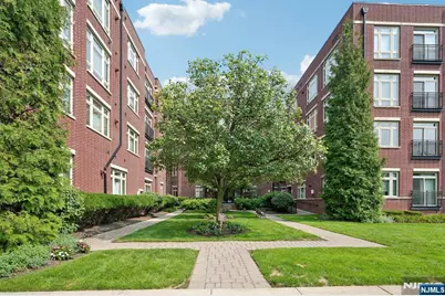 4430 Riverview Avenue 430 #430, Englewood, NJ 07631 - Photo 1