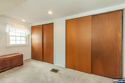 11 Susan Court, Clifton, NJ 07012 - Photo 17