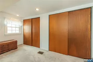 11 Susan Ct, Clifton, NJ 07012 - Photo 17