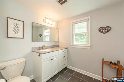 11 Susan Court, Clifton, NJ 07012 - Photo 15