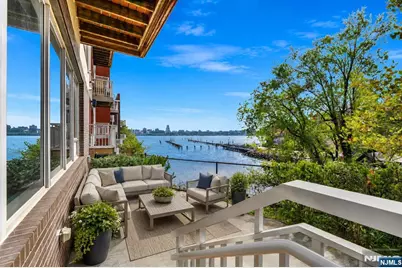 22 Vela Way, Edgewater, NJ 07020 - Photo 27