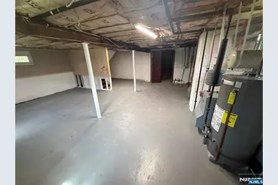 240-242 Wainwright Street, Newark, NJ 07112 - Photo 11