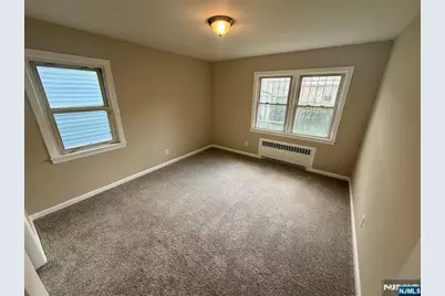 240-242 Wainwright Street, Newark, NJ 07112 - Photo 7