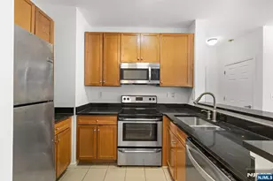 24 Ave At Port Imperial 232, West New York, NJ 07093 - Photo 5