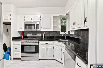 654 Howard Street, Teaneck Township, NJ 07666 - Photo 9