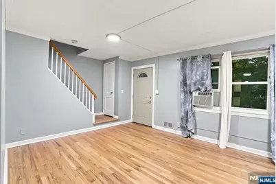 654 Howard Street, Teaneck Township, NJ 07666 - Photo 3