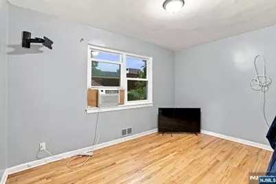 654 Howard Street, Teaneck Township, NJ 07666 - Photo 13