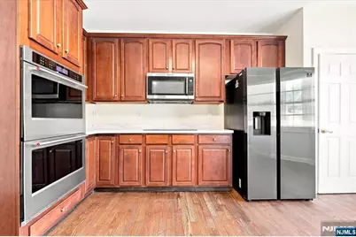 2-26 Grunauer Place, Fair Lawn, NJ 07410 - Photo 15
