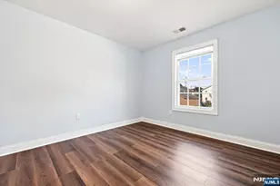 2-26 Grunauer Pl, Fair Lawn, NJ 07410 - Photo 29