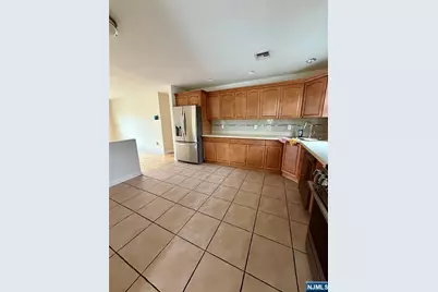 65 Linden Street 2 #2, Lodi, NJ 07644 - Photo 5
