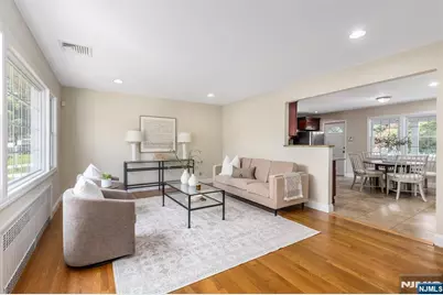 57 Hobart Avenue, Rutherford, NJ 07070 - Photo 5