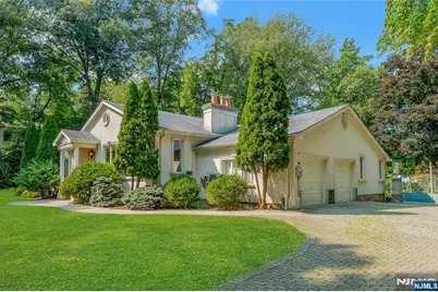 45 Pleasant Avenue, Upper Saddle River, NJ 07458 - Photo 3