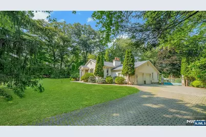 45 Pleasant Avenue, Upper Saddle River, NJ 07458 - Photo 5