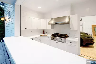640 Ridgewood Avenue, Ridgewood, NJ 07450 - Photo 45