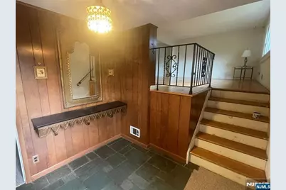 420 Lakeview Drive, Oradell, NJ 07649 - Photo 3