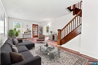 43 Esmond Place, Tenafly, NJ 07670 - Photo 3