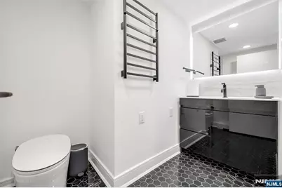 22 Berkshire Place, Englewood Cliffs, NJ 07632 - Photo 41