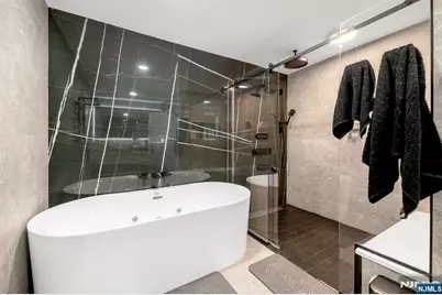 22 Berkshire Place, Englewood Cliffs, NJ 07632 - Photo 21