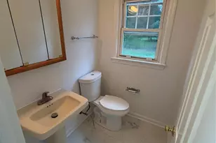 225 Hillside Ave, Allendale, NJ 07401 - Photo 7
