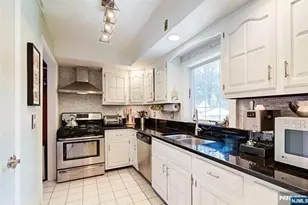 112 Tenafly Rd, Tenafly, NJ 07670 - Photo 3