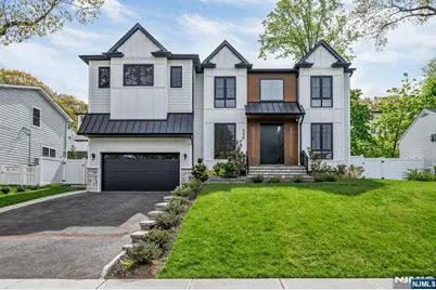 336 Lockwood Drive, Paramus, NJ 07652 - Photo 1