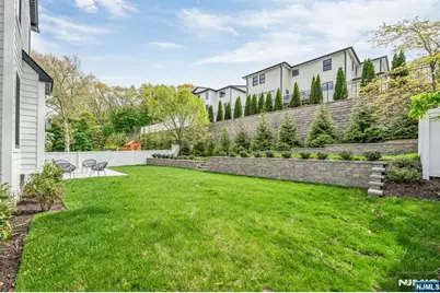 336 Lockwood Drive, Paramus, NJ 07652 - Photo 49