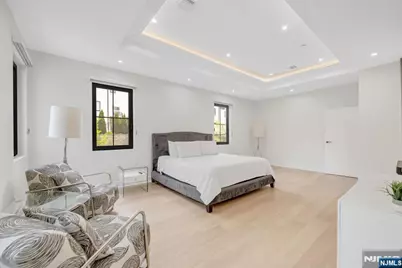 336 Lockwood Drive, Paramus, NJ 07652 - Photo 23