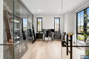 336 Lockwood Dr, Paramus, NJ 07652 - Photo 9