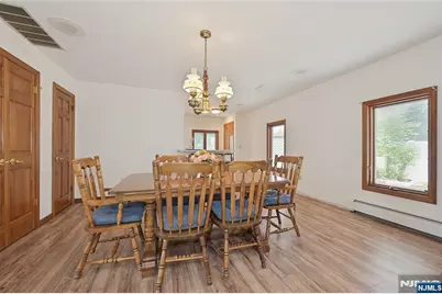14 Robert Court, Lodi, NJ 07644 - Photo 15