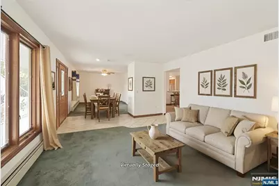 14 Robert Court, Lodi, NJ 07644 - Photo 9