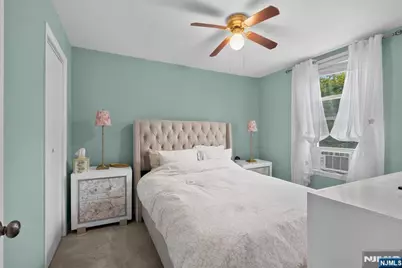 327 Newark Avenue, Lyndhurst Township, NJ 07071 - Photo 21