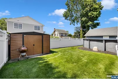 238 Walter Avenue, Hasbrouck Heights, NJ 07604 - Photo 49