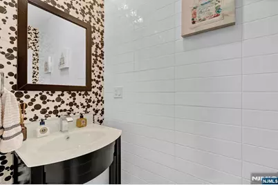 238 Walter Avenue, Hasbrouck Heights, NJ 07604 - Photo 21