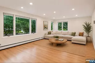 7 Burnham Pl, Fair Lawn, NJ 07410 - Photo 7