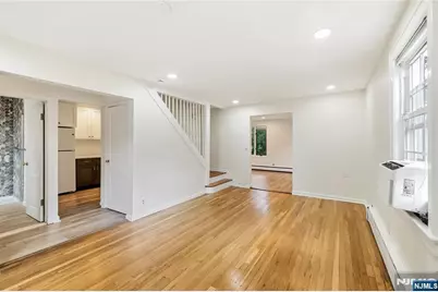 7 Burnham Place, Fair Lawn, NJ 07410 - Photo 5
