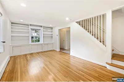 7 Burnham Place, Fair Lawn, NJ 07410 - Photo 3