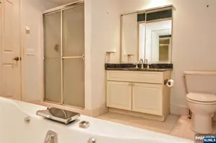 281 E Vista View Dr, Mahwah, NJ 07430 - Photo 13