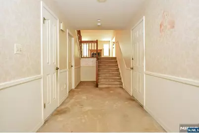 281 E Vista View Drive, Mahwah, NJ 07430 - Photo 5