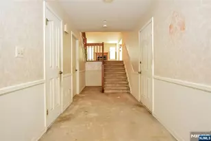 281 E Vista View Dr, Mahwah, NJ 07430 - Photo 5