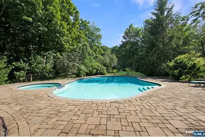 102 Seminary Drive, Mahwah, NJ 07430 - Photo 27