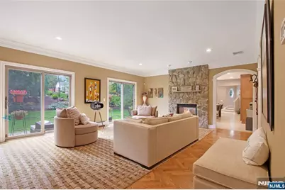 102 Seminary Drive, Mahwah, NJ 07430 - Photo 11