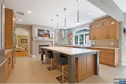 102 Seminary Drive, Mahwah, NJ 07430 - Photo 5