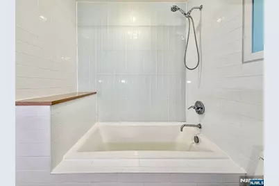 9 Somerset Lane Ph 608/614 #PH 608/614, Edgewater, NJ 07020 - Photo 21